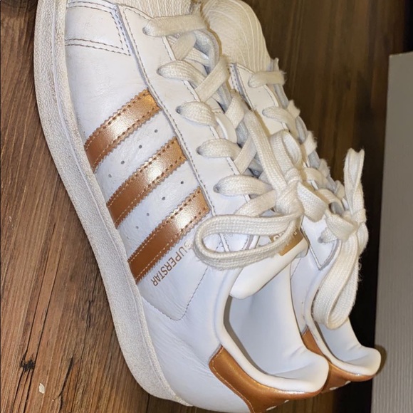 Adidas Superstars - Picture 3 of 4